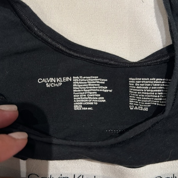 Calvin Klein bra - Picture 2 of 4